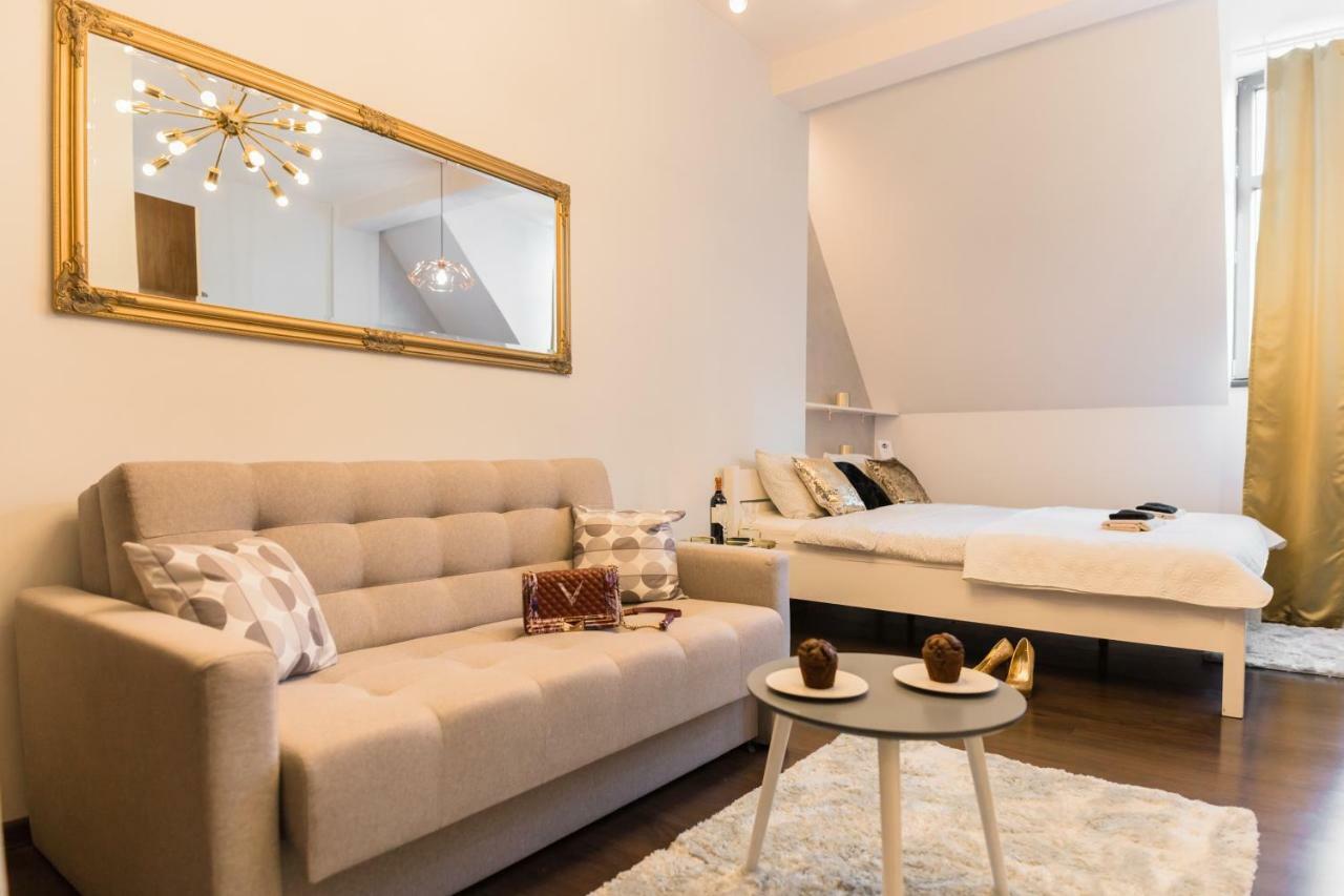 Goldeneye Apartment Center Wroclaw Exterior photo
